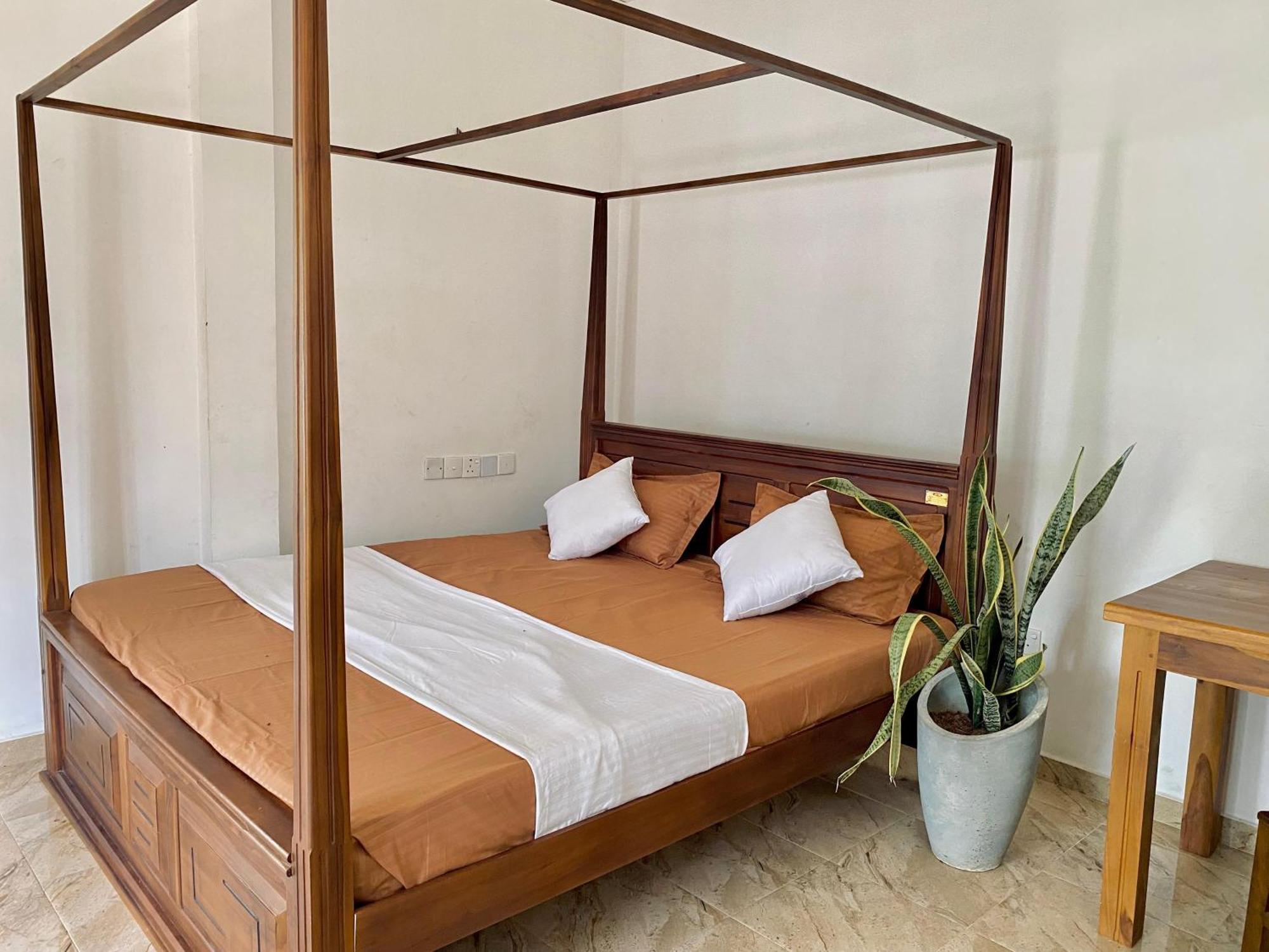 Sasmika Villa Surf And Yoga Hostel 웰리가마 외부 사진